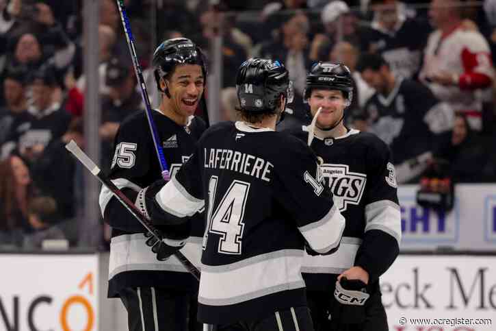 Kings rout Red Wings to open 3-game homestand