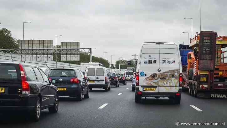 Drukke ochtendspits verwacht door slecht weer en spoorstakingen