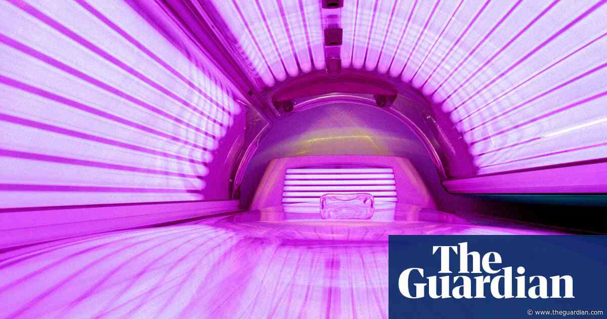 Queensland fails to crack down on ‘rebranded sunbed’ that claims to stimulate collagen but accelerates ageing