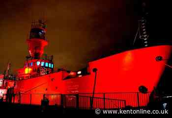 Iconic river landmark leaves town after eight years