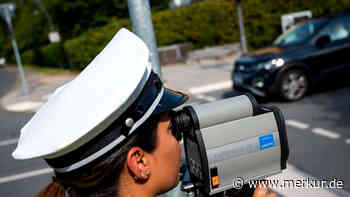 Mit 105 km/h durch Kurzenberg: Polizei erwischt Raser auf der B 13