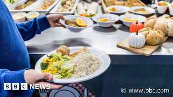 Free school meals auto-enrolment 'way forward'