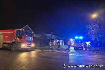 Twee gewonden na woningbrand, ook brandweerman even naar het ziekenhuis