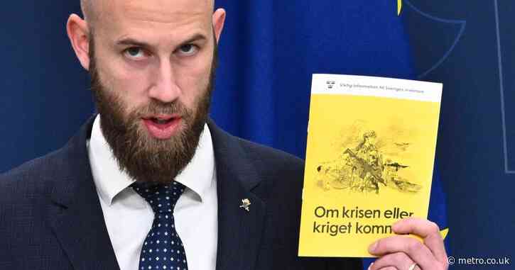 Sweden tells 5,000,000 households ‘how to survive WWIII’ in new war pamphlet