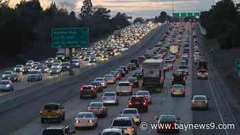 U.S. to add features such as blind spot warnings and pedestrian detection to vehicle crash ratings