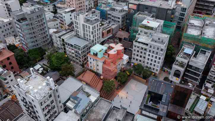 Urbanus adds colourful rooftop additions to Shenzhen block