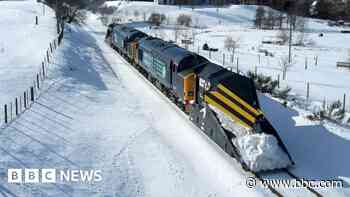 De-icer and empty trains to tackle snow disruption