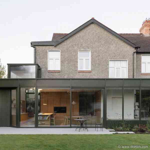 Scullion Architects adds green "long gallery" to 1930s Dublin house