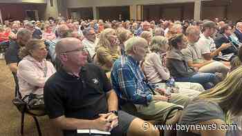 Community packs meeting on South Howard Flood Relief Project