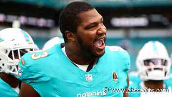 Dolphins' Jonnu Smith explains why he thinks Calais Campbell is 'the LeBron James of the NFL'