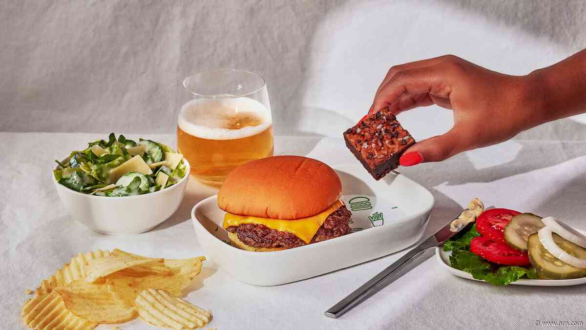 Delta Air Lines to offer Shake Shack burgers to first class customers