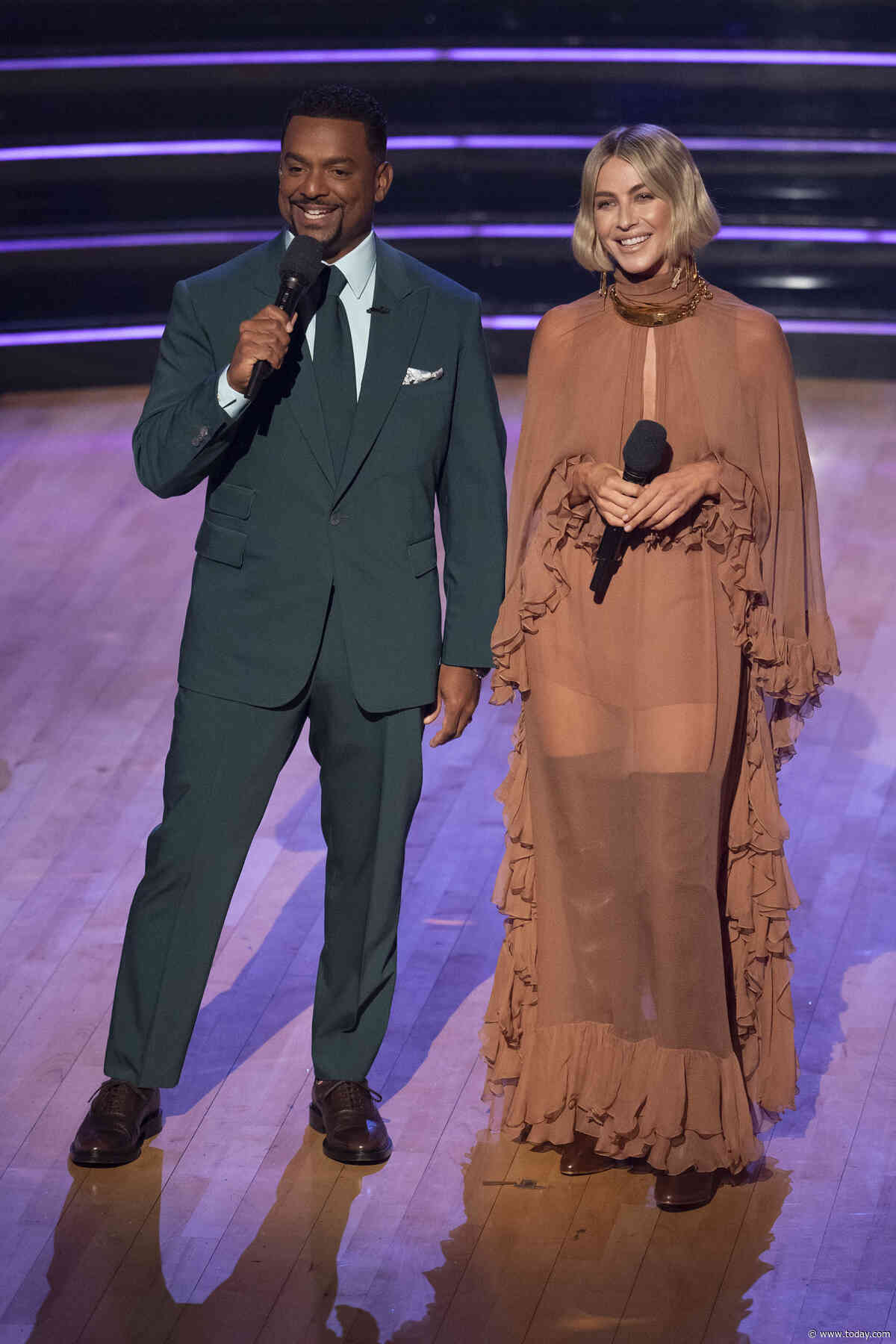 'Dancing With the Stars' semifinals leaves viewers shocked