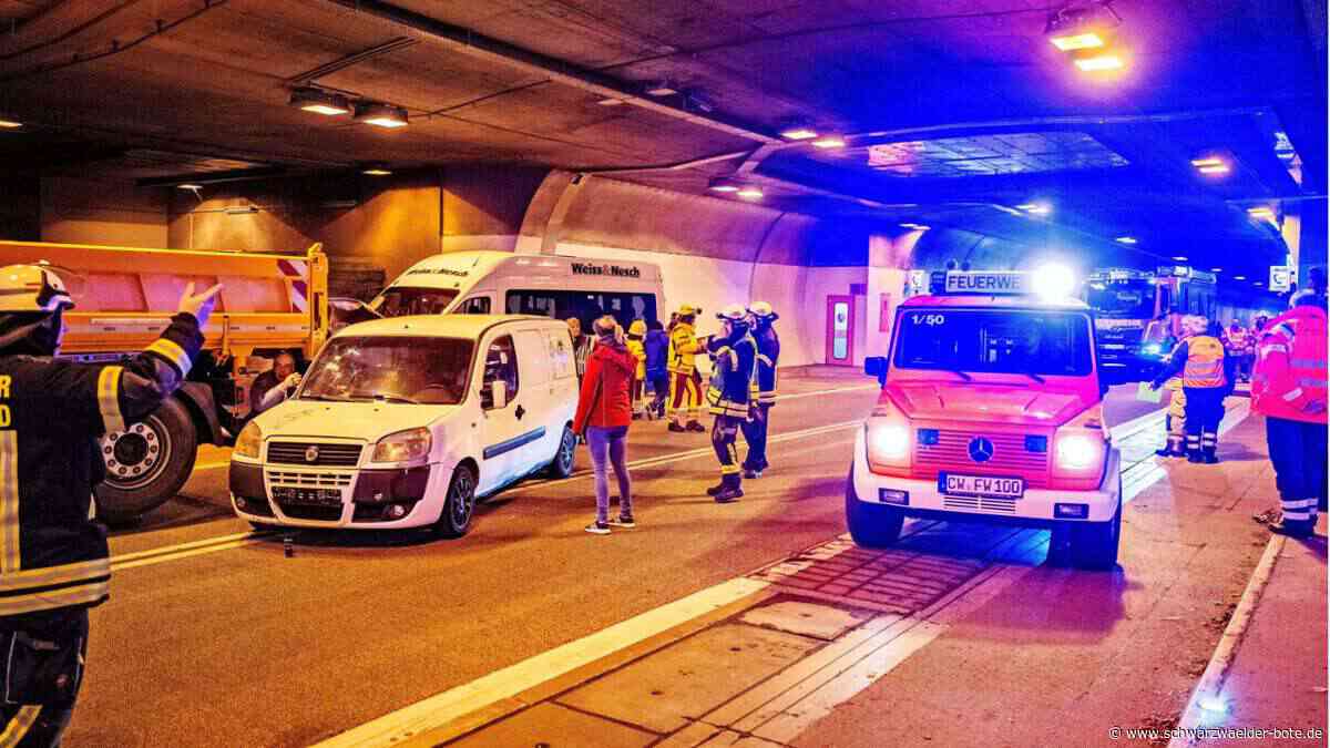 Mega-Übung im Meisterntunnel: 192 Einsatzkräfte üben in Bad Wildbad für den Ernstfall