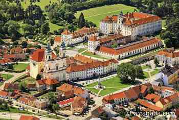 A wine tour through the valleys and castles of Moravia in the Czech Republic