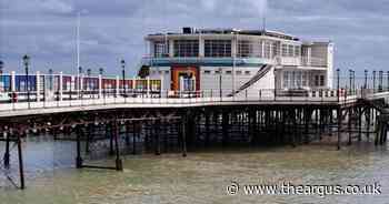 Restaurant bosses 'struggling' as pier repairs delayed