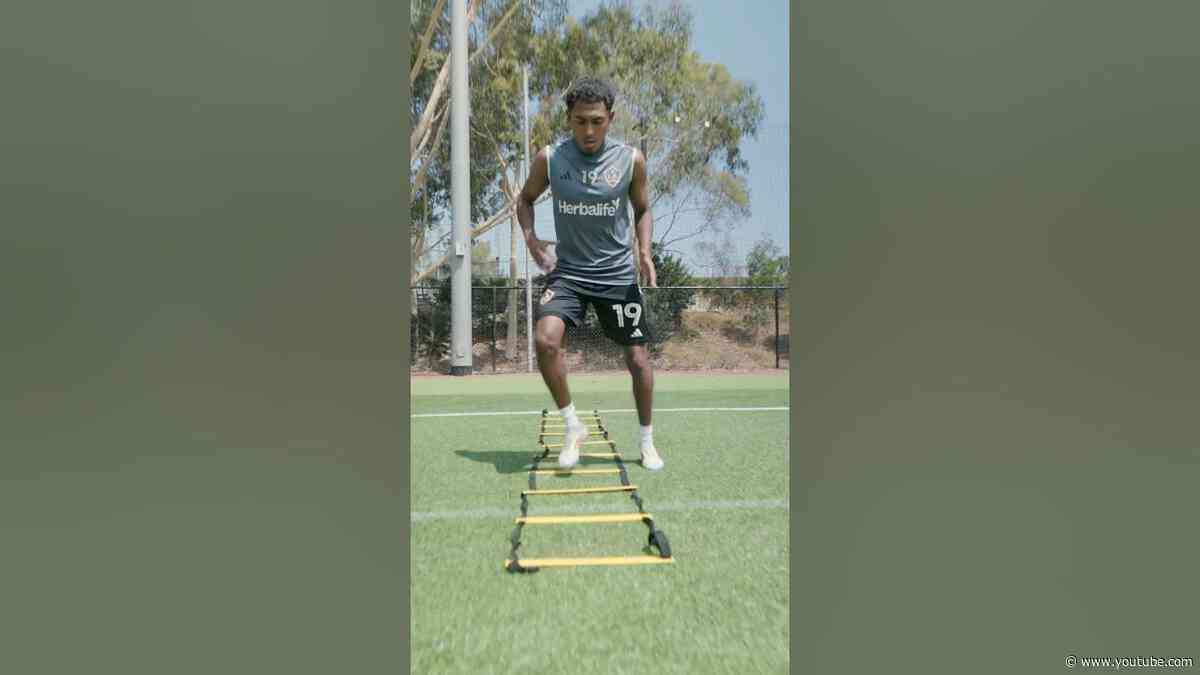 LA Galaxy x AstroTurf ft. Mauricio Cuevas