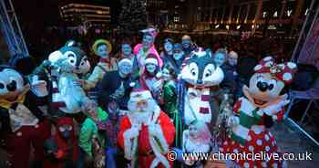 Sunderland AFC players and Christmas Panto stars help Sunderland switch-on for Christmas