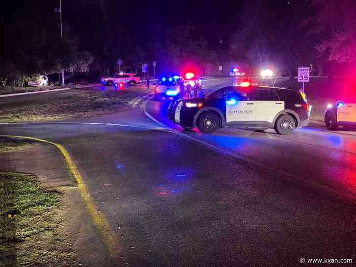 APD investigating 2-vehicle crash on Barton Springs Road