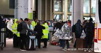 Gatwick airport flight delays after bomb squad called in - full list