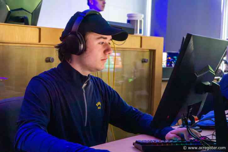 Santiago Canyon’s ‘traditional’ college athletes compete in the world of esports