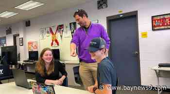 Hernando High School students raise money for charity while hacking computers in 'Hacking for Hope' event