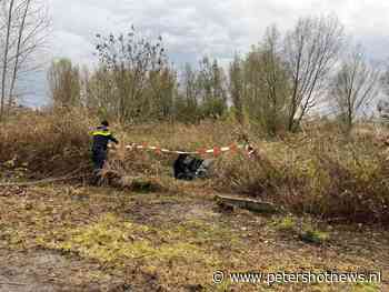 Auto te water langs de A2