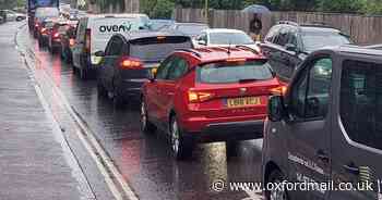 'Plan your journey': Heavy delays on major Oxford road