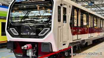 Il primo nuovo treno per la metro di Roma è pronto. L'entusiasmo di Patanè: "Più corse sulla linea B"