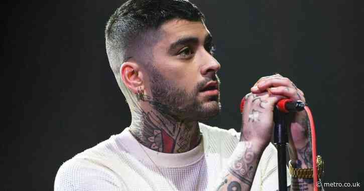 Zayn Malik pays tribute to bandmate Liam Payne with first tour show days after funeral