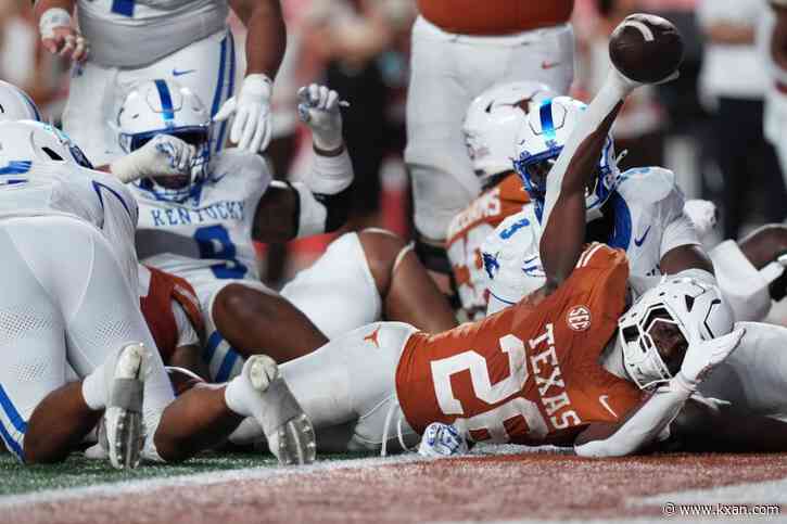 Instant Analysis: Longhorns' run game emerges headed into Lone Star Showdown