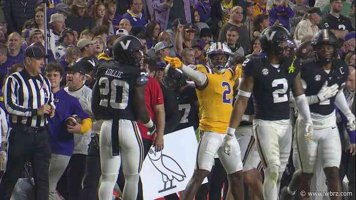 LSU leads Vanderbilt 21-10 at the end of the third quarter