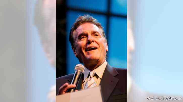 Chuck Woolery, smooth-talking game show host of ‘Wheel of Fortune,’ ‘Love Connection’ and ‘Scrabble,’ dies at 83