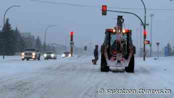 Saskatoon roadways manager says $20 million price tag for full-city snow clearing not yet justified