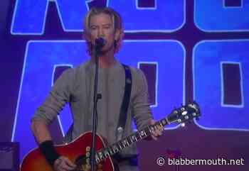 Watch: DUFF MCKAGAN Performs At 'KLOS Helpful Honda Rock Room' In Los Angeles