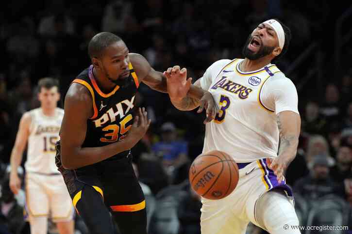 Lakers’ 2nd-half struggles continue in NBA Cup loss to Suns