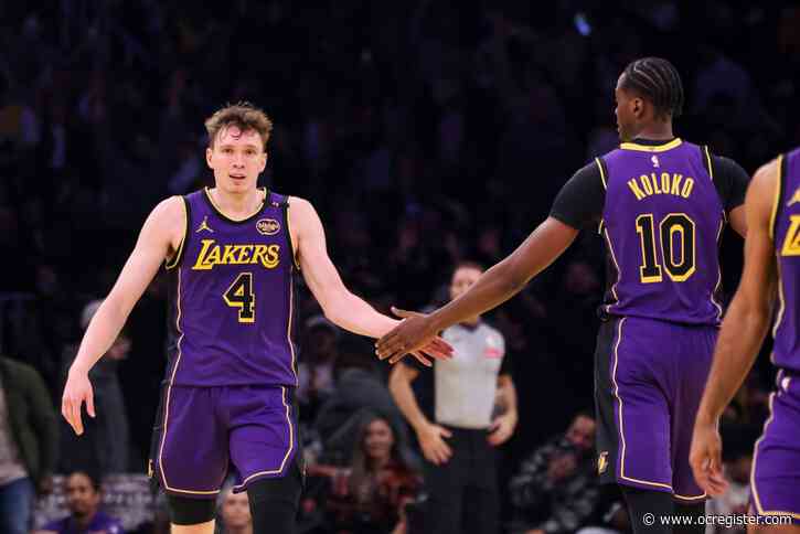 Lakers’ Dalton Knecht returns to starting lineup against Spurs