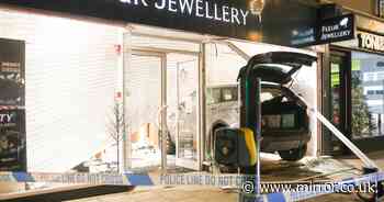 Walton on Thames Black Friday ram raid as Range Rover driven at speed into jewellers