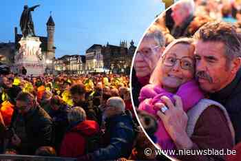 LIVE. Zo klinkt Mia uit 7.000 kelen: fans zingen grootste hit van Luc De Vos massaal mee op de Vrijdagmarkt