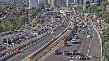 Sydney Harbour Tunnel closed: Overheight truck blocks traffic sparking commuter chaos