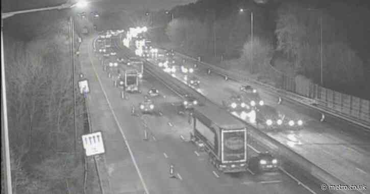 M25 traffic gridlocked for 2.5 miles after ‘serious’ van and car accident