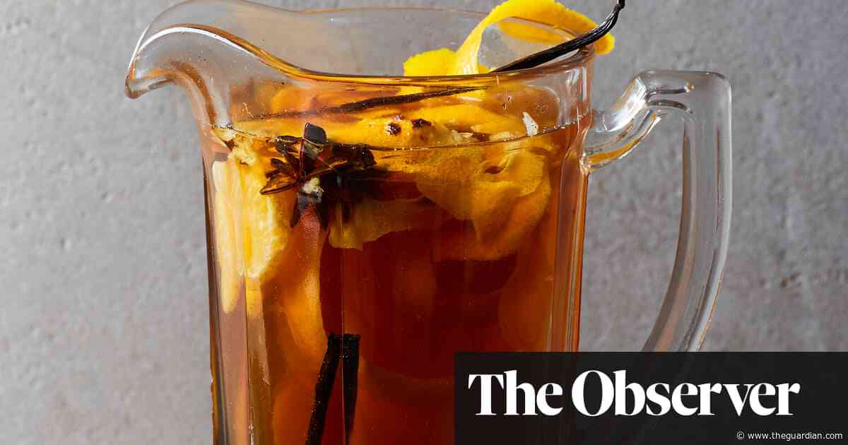 Mulled cider recipe by Bert Blaize and Claire Strickett