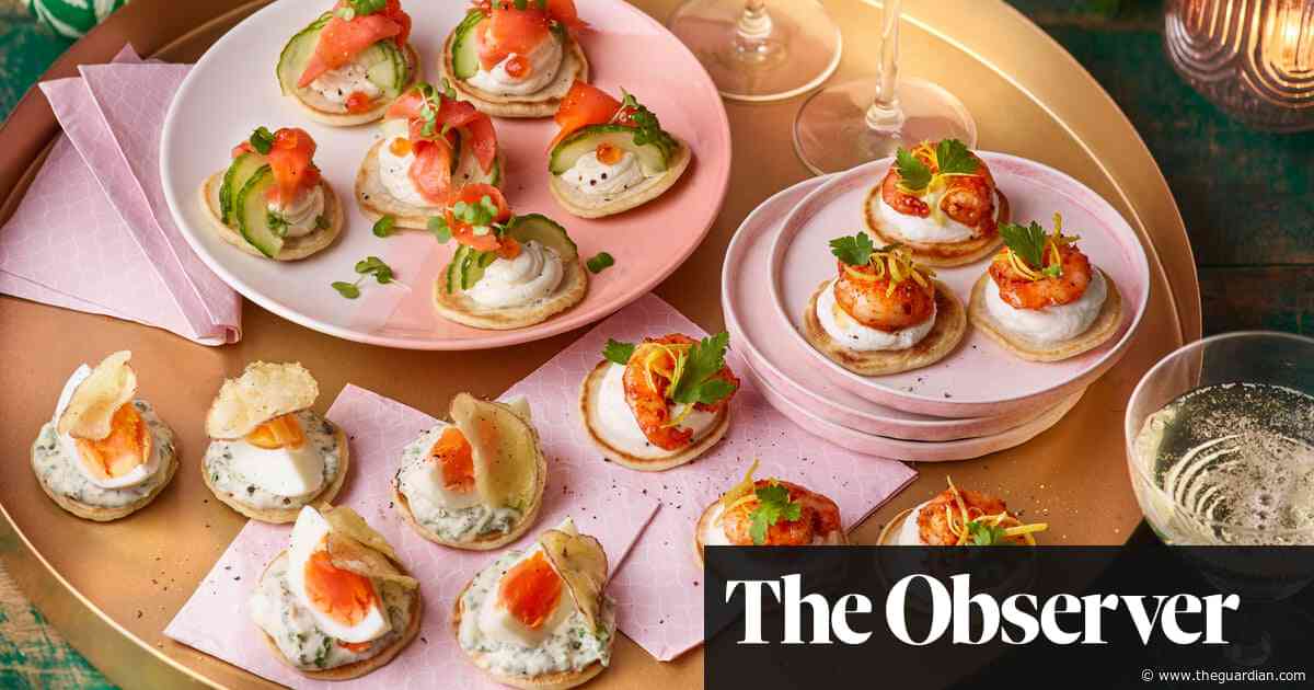 The 20 best easy Christmas party recipes – blinis, paté, punch and more