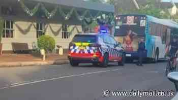 Mosman police operation near the Buena pub - with warning to avoid Prince Albert Street