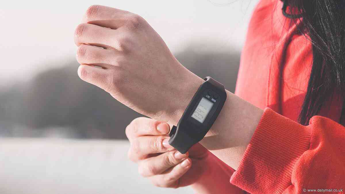 Fitbit app goes down across US as users report server error issues