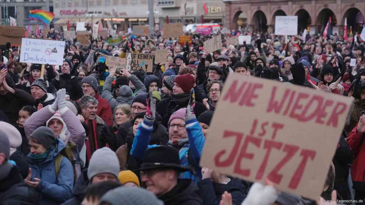 Demokratieinitiativen fühlen sich "von Politik im Stich gelassen"