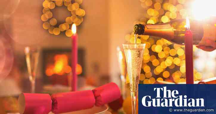 Public votes for top 10 best Christmas cracker jokes of 2024