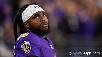 Ravens suspend WR Johnson for refusing to play