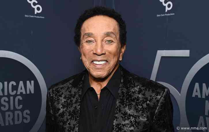 Smokey Robinson to play first UK headline show in over 15 years