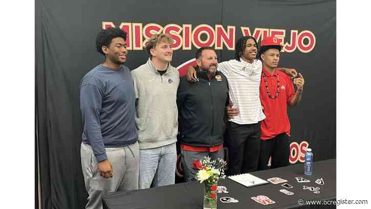 Mission Viejo football’s Phillip Bell III conquers large challenges, signs with Ohio State