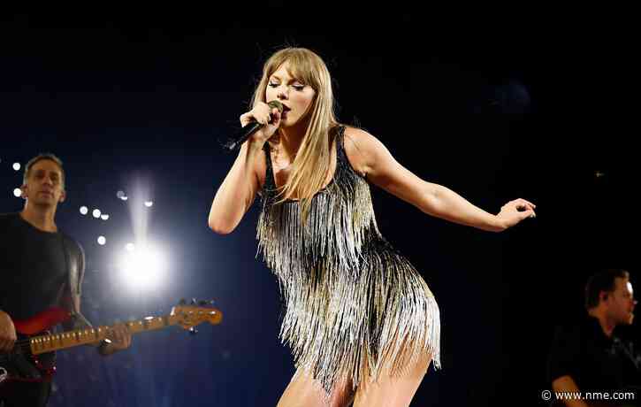 Taylor Swift ‘Eras’ book sells more than 800,000 copies in first weekend